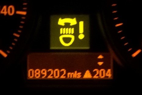 Hyundai Elantra Headlight Warning Light 2 What is the Hyundai Elantra Headlight Warning Light
